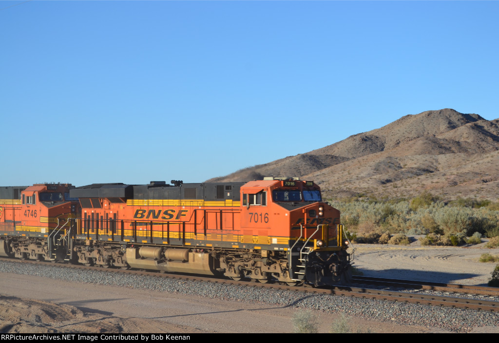 BNSF 7016